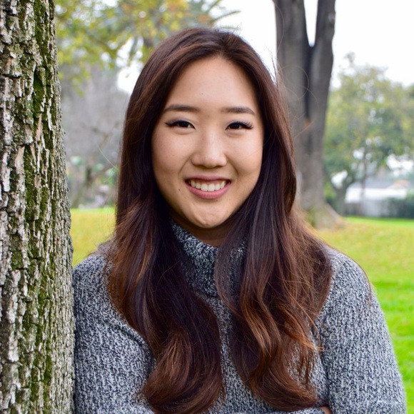 Meet your Posher, Karen - Picture 1 of 1